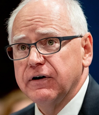 Tampon Tim Walz
